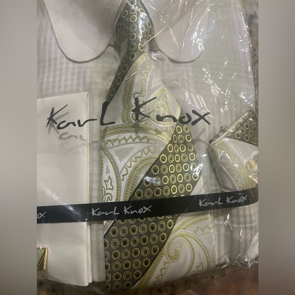 Men’s Dress Shirt Set - Picture 4 of 5